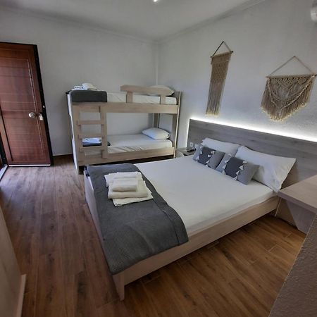 Bungalows Anestis Торони Екстериор снимка