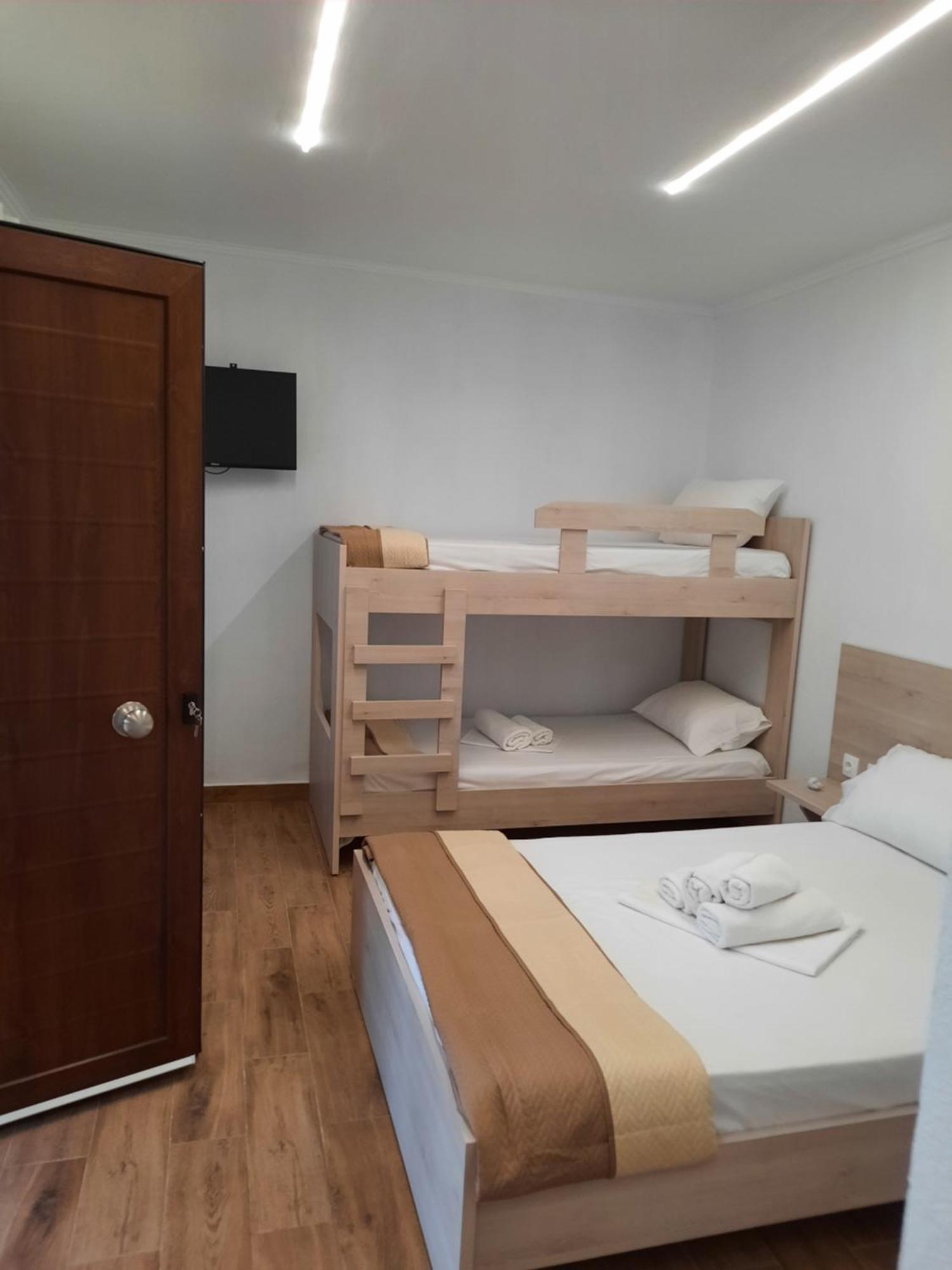 Bungalows Anestis Торони Екстериор снимка
