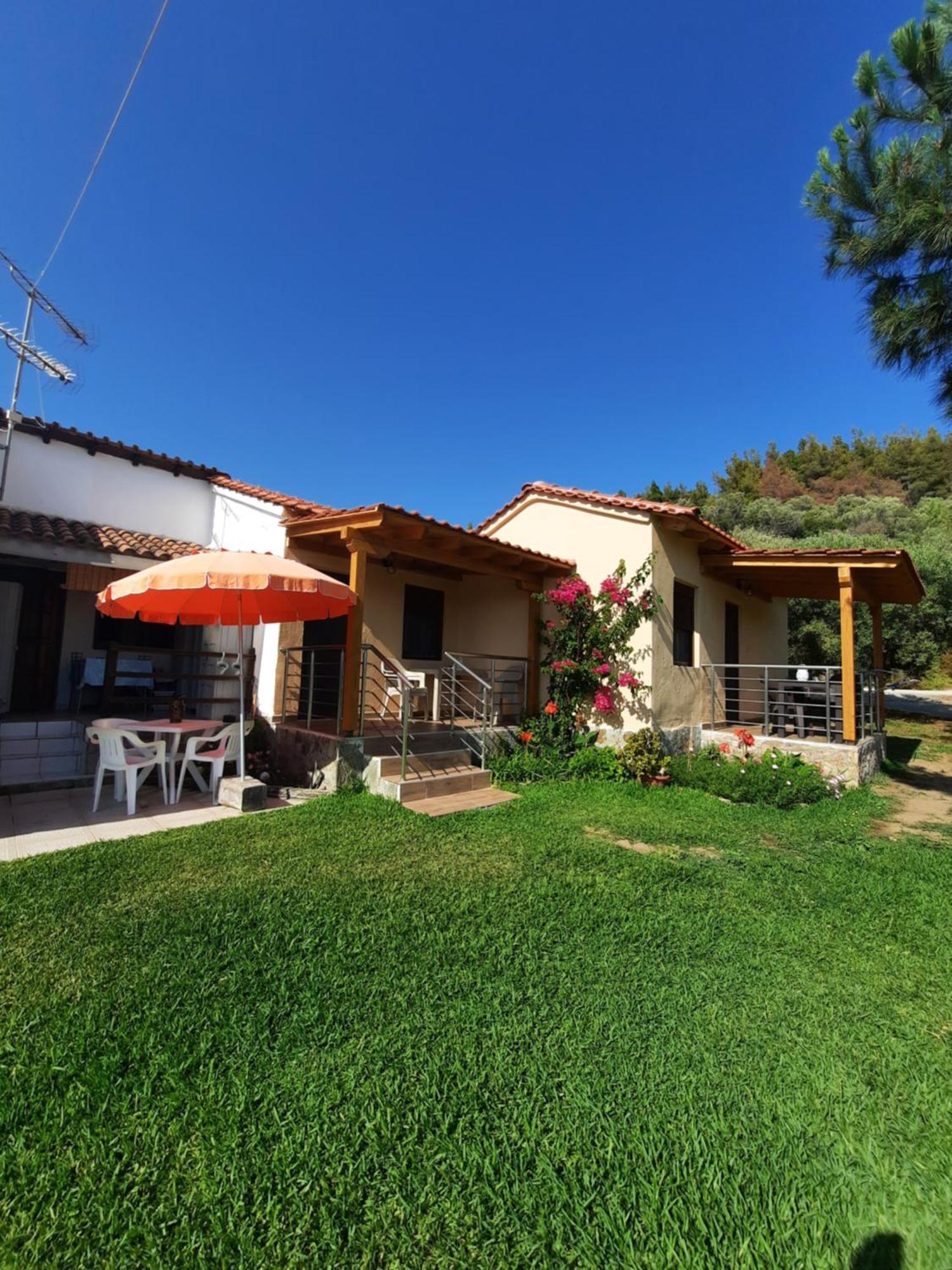 Bungalows Anestis Торони Екстериор снимка