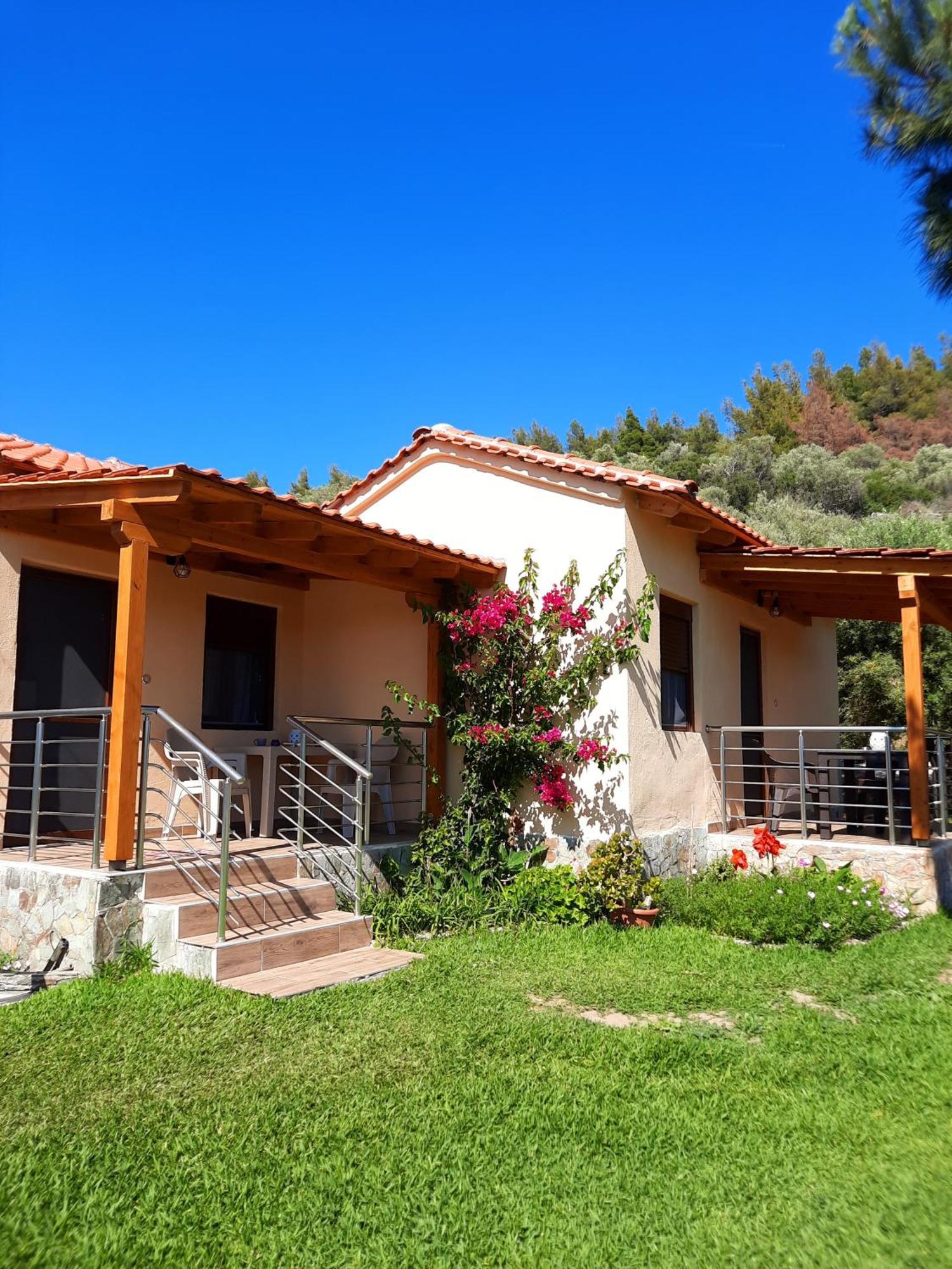 Bungalows Anestis Торони Екстериор снимка
